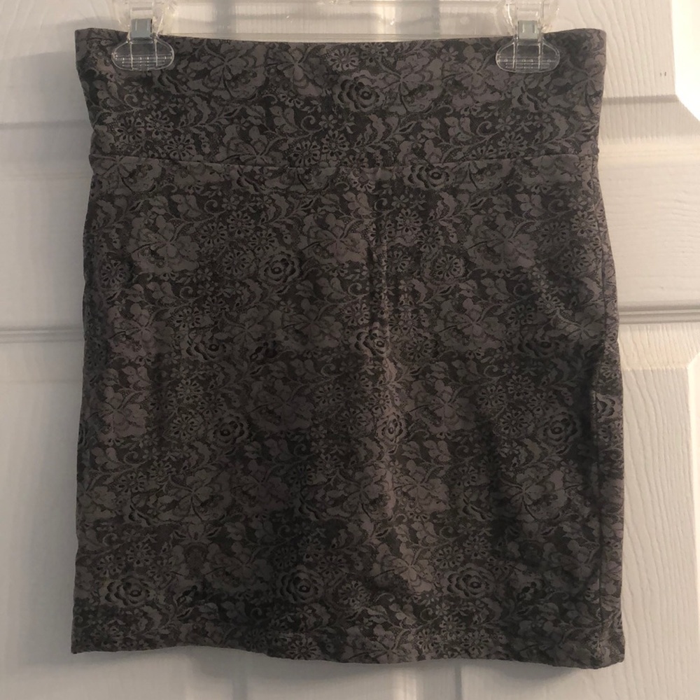 Mini skirt - Picture 2 of 3